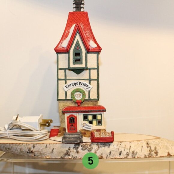 Dept 56 North Pole Series Rimpy's Bakery Heritage Village collection 5621-9 - Picture 8 of 8